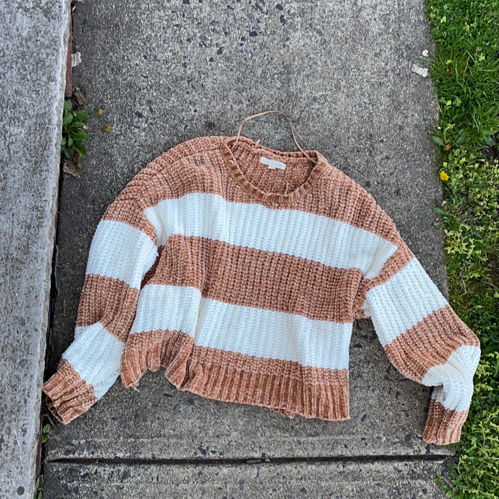 American Eagle sweater